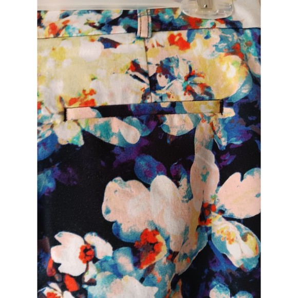 Worthington Capris Womens Size 8P Slim Fit Multi Color Floral Modern Fit Capris - Picture 8 of 14